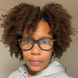 Meet your Posher, Tracy